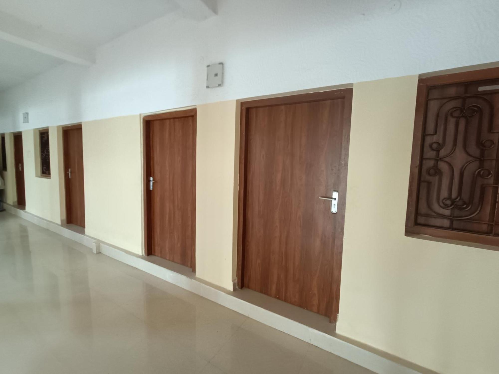 Om Kalyan Mandap Hotell Balangir Eksteriør bilde